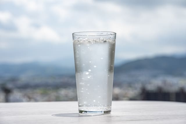 炭酸水グラス1